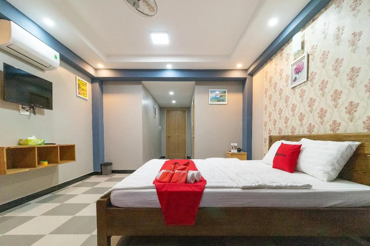 Reddoorz Plus Near Vincom Go Vap 3 Hô Chi Minh-Ville Hotel