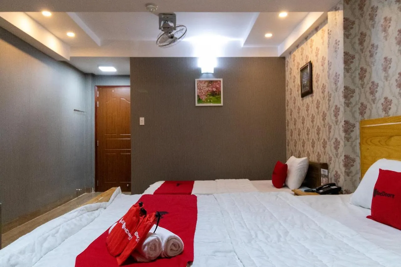 Hotel Reddoorz Plus Near Vincom Go Vap 3 Thành Pho Ho Chí Minh