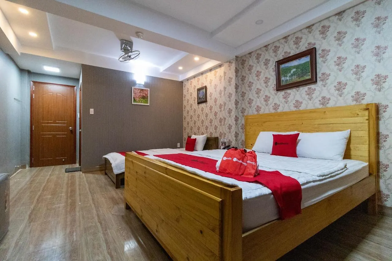 Reddoorz Plus Near Vincom Go Vap 3 Ho Chi Minh City 2*,