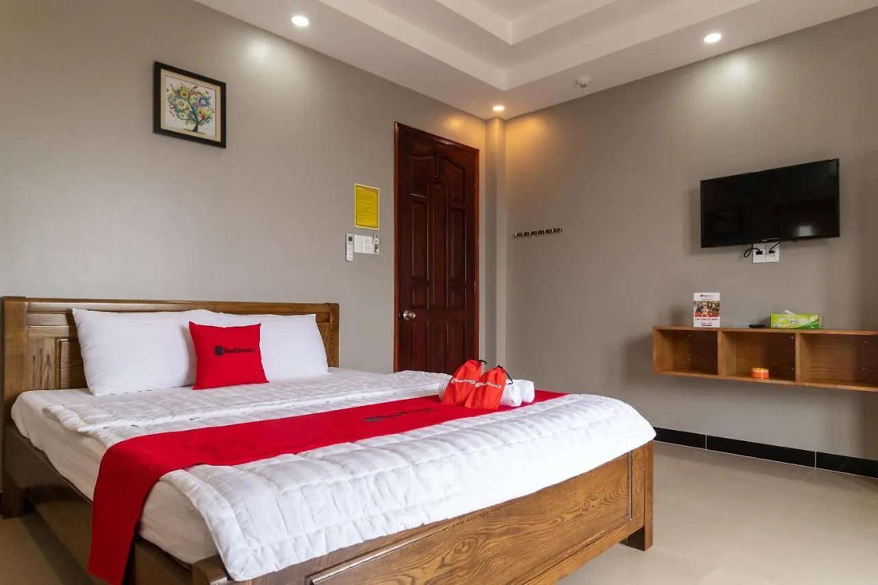 Hotel Reddoorz Plus Near Vincom Go Vap 3 Ho Chi Minh City